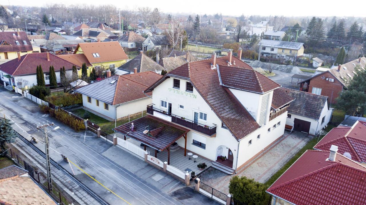Pingvin Cukraszda Apartman Balatonmáriafürdő Exteriör bild